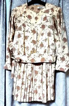 ワールド　ルイシャンタン　セットアップ