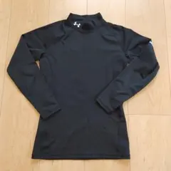 Under Armour 150サイズ(YLG)黒 長袖アンダーシャツ