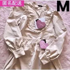 匿名配送　皆方由衣　しまむら　ブラウス　スカートセット　Mサイズ　クリーム