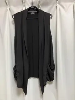 ブラック ノースリーブ ベスト