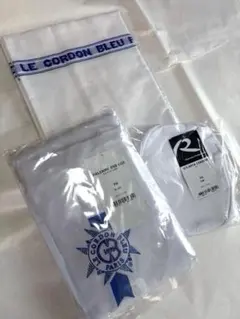 LE CORDON BLEU ルコルドンブルー ①エプロン②料理用帽子 LE CORDON BLEU ルコルドンブルー ①エプロン②料理用帽子 - メルカリ