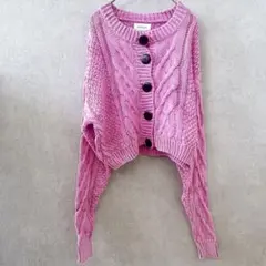 ベーメ ケーブル編み クロップド丈カーディガン ピンク