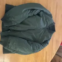 オリーブグリーン ジャンパー