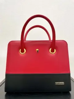 Item thumbnail for item e406a7e2-1e42-4d02-a91c-54bb7cf4b1f9