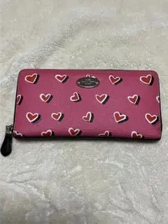 コーチ長財布（ハート柄）