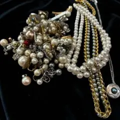 ジャンクアクセサリー　まとめ売りセット　パール多め　役200グラム