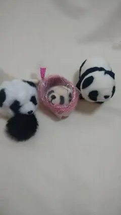 パンダぬいぐるみ　ブローチ　ぬいぐるみ　キーホルダー　な692