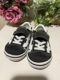 VANS オールドスクール スニーカー　kids チェッカー
