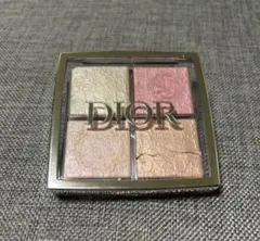 【Dior】　バックステージ グロウ マキシマイザー パレット　004