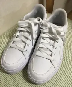 PUMAプーマ V コート バルク 24.5㎝　ユニセックス　ホワイト