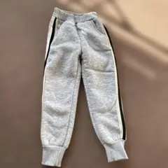 グレー サイドストライプ 長ズボン 130サイズ 新品