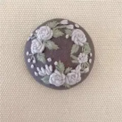 刺繍ブローチ　ハンドメイド　薔薇　111