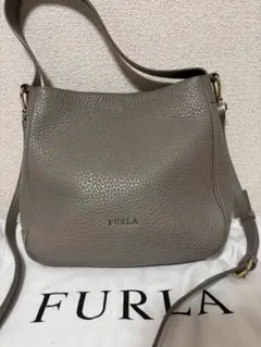 FURLA グレー ショルダーハンドバッグ