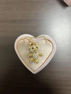 クマ　ペンダントネックレス