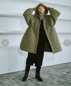 新品未使用　AIC 中綿キルティングオーバージャケット