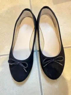 レディース　黒　フラットシューズ　23.5cm