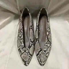 新品未使用　nouer パイソン柄ポインテッドフラットパンプス　36