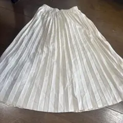 ホワイト プリーツロングスカート