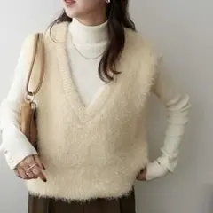 フェザーヤーンショートベスト