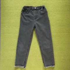 Item thumbnail for item ec2f0ee9-b82a-48bc-831c-44c2b4e9a61b