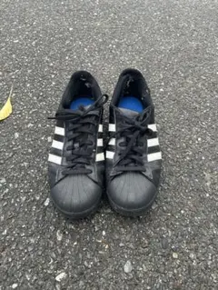 adidas ブラック/ホワイト スニーカー