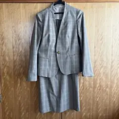 スカートスーツセットアップ