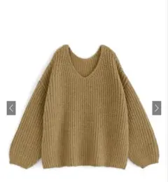 Vネックオーバーサイズニットトップス