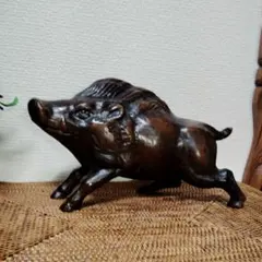 猪　イノシシ　金属製　置物