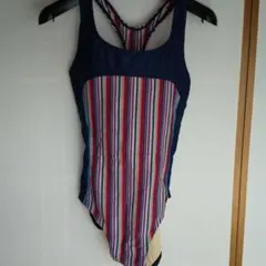 ワンピースタイプ水着