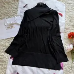 Christian Dior トップス CDロゴボタン ブラック 現行タグのサムネイル