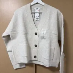 ユニクロ　スフレヤーン　Vネックショートカーディガン