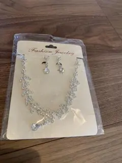 【値下げ】ウェディングアクセサリーイヤリング　ネックレス