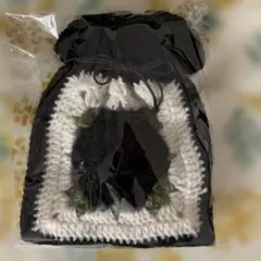 編み物 巾着袋 黒 白 緑　薔薇