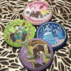 ディズニー　刺繍缶バッジ