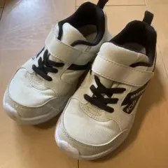 SHUNSOKU 瞬足　白スニーカー19cmのサムネイル