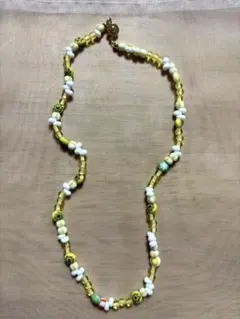 ハンドメイド　ビーズネックレス