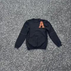 Aロゴ クルーネックニット ブラック