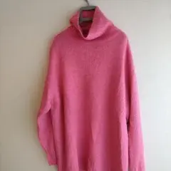 ピンクタートルネック
