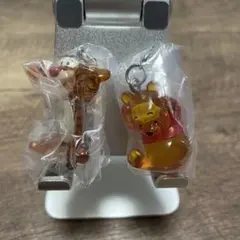 くまのプーさん　めじるしアクセサリー　プー　ティガー　２点セット　ガチャガチャ