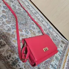 any sis レッド ショルダーバッグ ゴールド金具