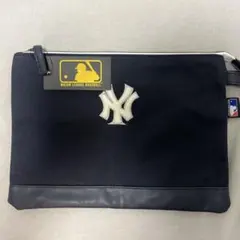 ファスナー付ニューヨークヤンキース　バッグ　新品未使用