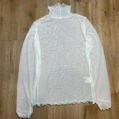 《新品未使用》シアータートルネック　メロウフリル　トップス　白