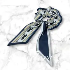 リボンスカーフ　シュシュ　ヘアーゴム　ネイビー馬