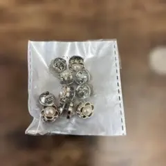 花の形状のパールブローチ10個セット