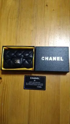 CHANEL ブラック レザー カードケース