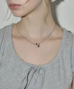 GIUNON eight star flower necklace ネックレス