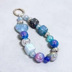 ハンドメイド　キーホルダー　キーリング　ストラップ　スマホ　ビーズ　携帯