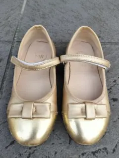 ゴールドリボン付きバレエシューズ 19センチ