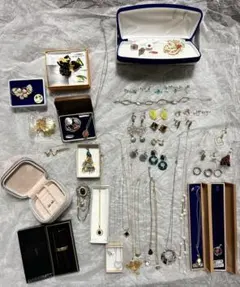 0531-3 遺品整理 ネックレス 指輪 アクセサリー 箱入り まとめ売り