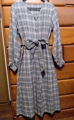 チェック柄ロングワンピース　新品未使用　リボン付きロングワンピース　レディース